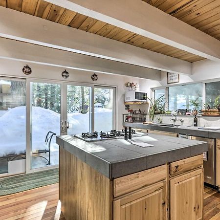 Quintessential Tahoe Cabin With Private Hot Tub South Lake Tahoe Exterior photo